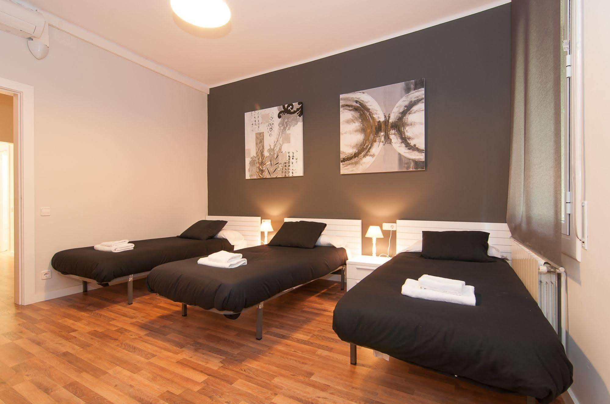 Bbarcelona Apartments Gaudi Avenue Flats Exteriör bild